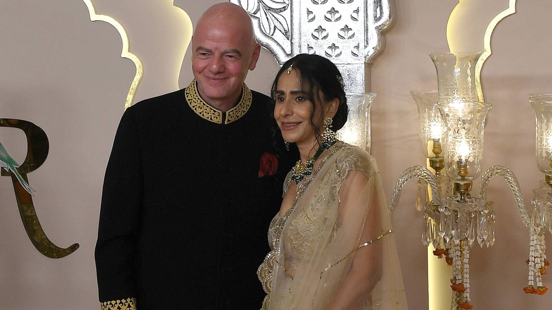 Gianni Infantino (l.) und seine Ehefrau bei der Hochzeit in Indien.