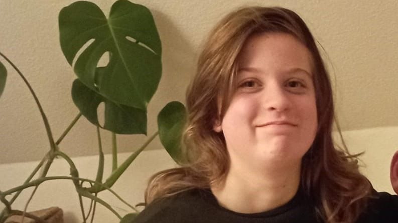 Ylvie S. aus Hilden: Die Polizei bittet bei der Suche nach der Vermissten um Hilfe. Ylvie S. aus Hilden: Die Polizei bittet bei der Suche nach der Vermissten um Hilfe.