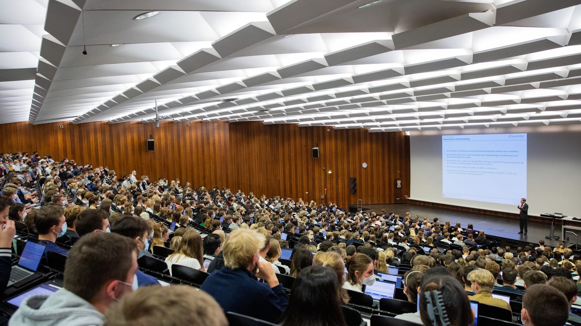 Mehr Studiengänge ohne Zugangsbeschränkung