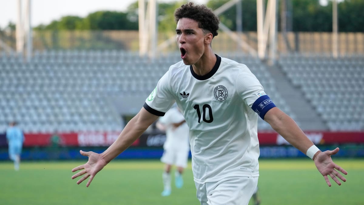 VfB Stuttgart verpflichtet Noah Darvich vom FC Barcelona