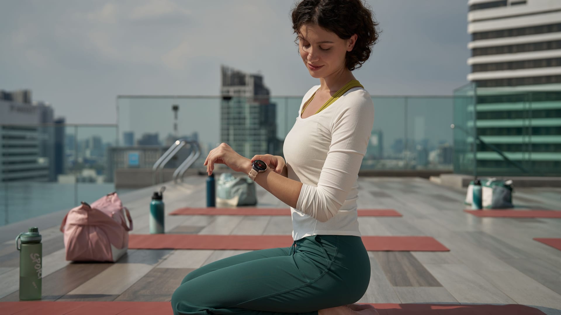 Die Uhr bietet eine Auswahl von über 100 verschiedenen Trainingsmodi – auch Yoga.