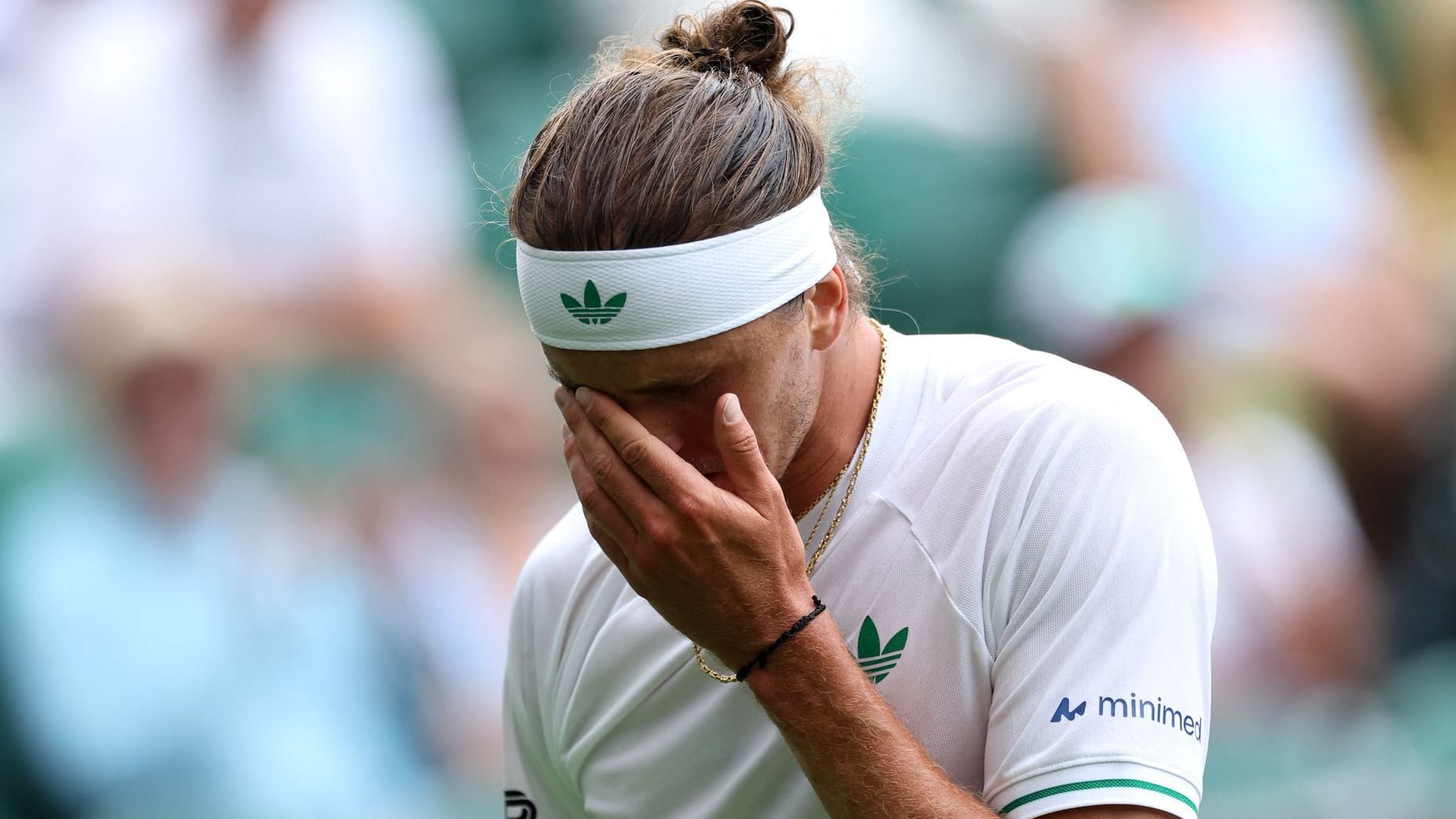 Fassungslos: Alexander Zverev im Match gegen Arthur Rinderknech.