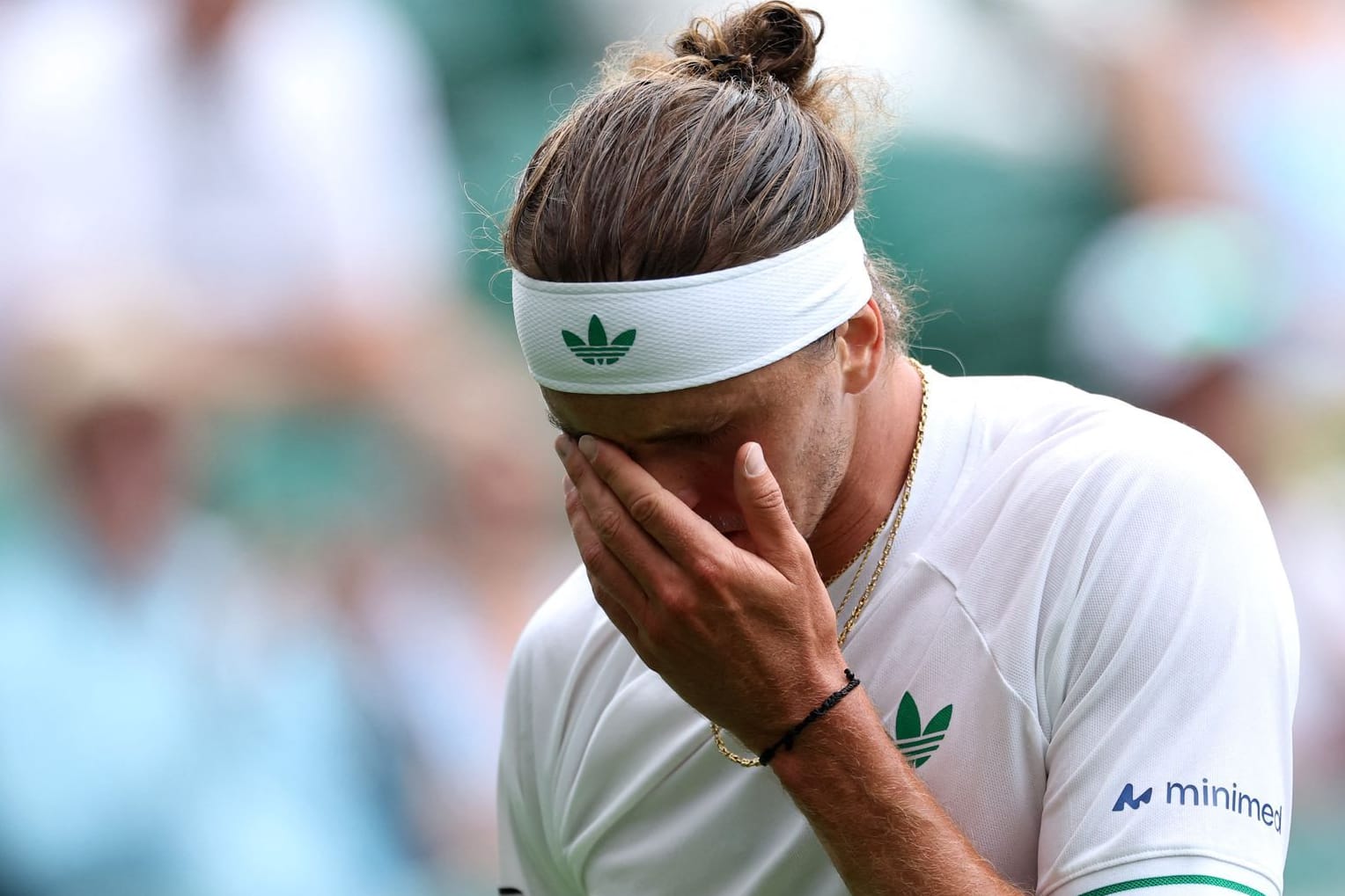 Fassungslos: Alexander Zverev im Match gegen Arthur Rinderknech.