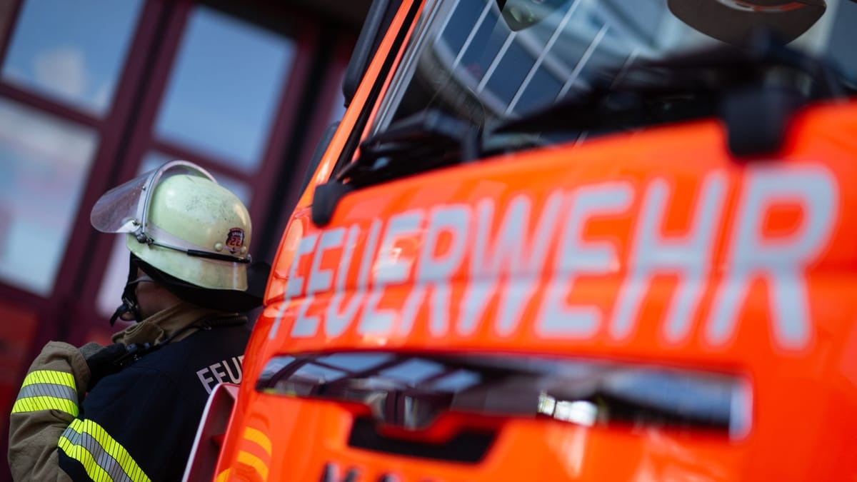 Falschparker behindert Feuerwehr – Ermittlungen eingestellt Falschparker behindert Feuerwehr – Ermittlungen eingestellt