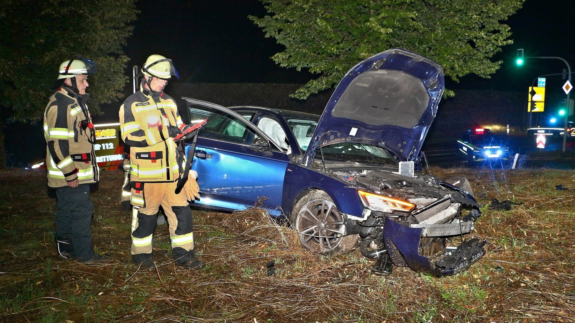 Teenager bauen Autounfall nach Verfolgungsfahrt mit Polizei