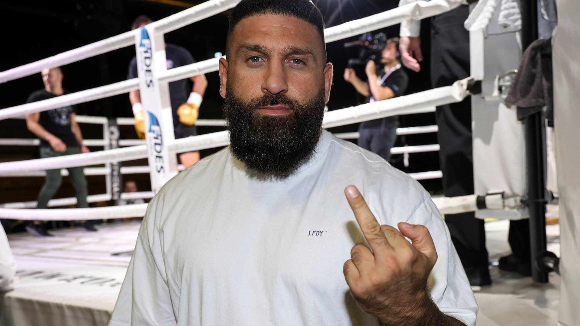 Der Rapper Sinan-G in Essen (Archivfoto): Er zählt zu den bekanntesten Rappern des Ruhrgebiets.
