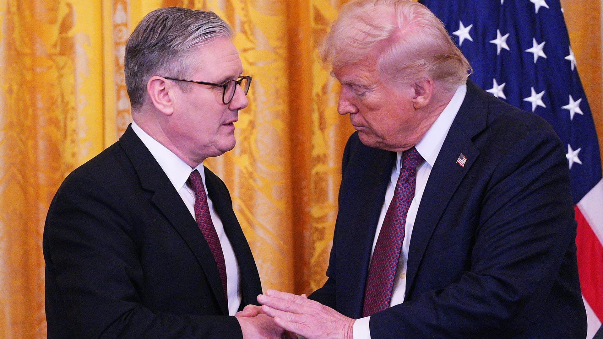Donald Trump (r.) und Keir Starmer
