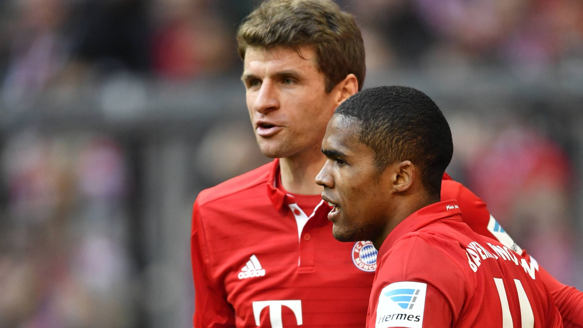 Mit Douglas Costa (r.) feierte der FC Bayern einige Erfolge.