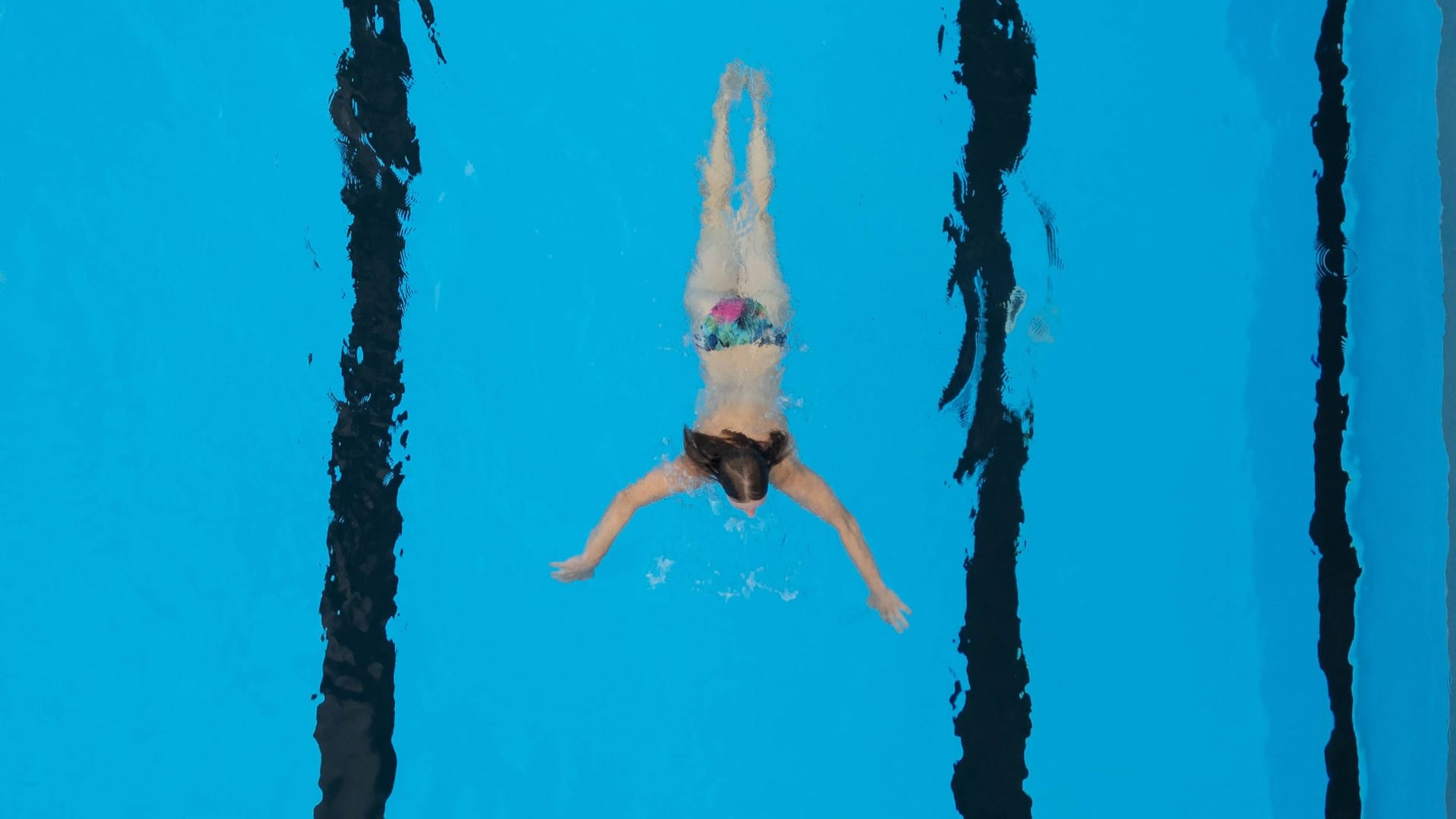 Sechs von zwölf ermittelten Tatverdächtigen von sexueller Belästigung in einem Schwimmbad der Region waren Deutsche.