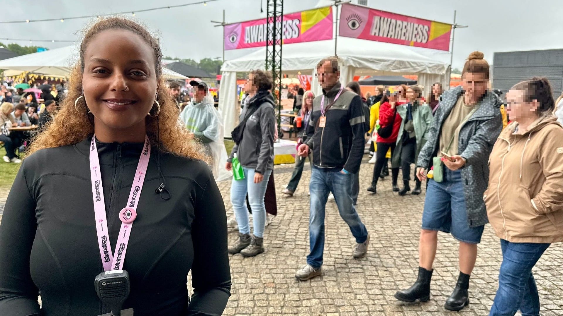Lewamm Ghebremariam: Sie und ihr Team sorgen dafür, dass sich jeder auf dem Lollapalooza Festival wohl fühlt.