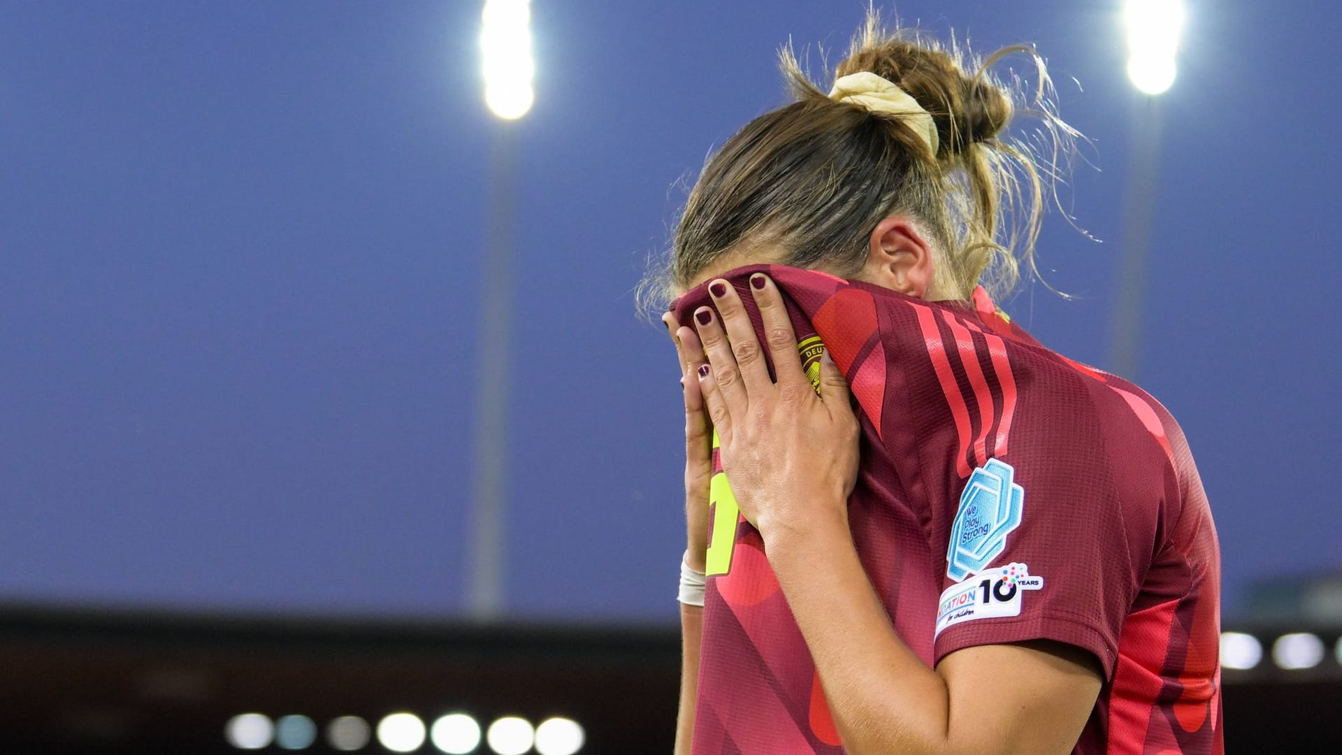 Carlotta Wamser: Die 21-Jährige verpasst das Viertelfinale aufgrund einer Sperre. Carlotta Wamser: Die 21-Jährige verpasst das Viertelfinale aufgrund einer Sperre.