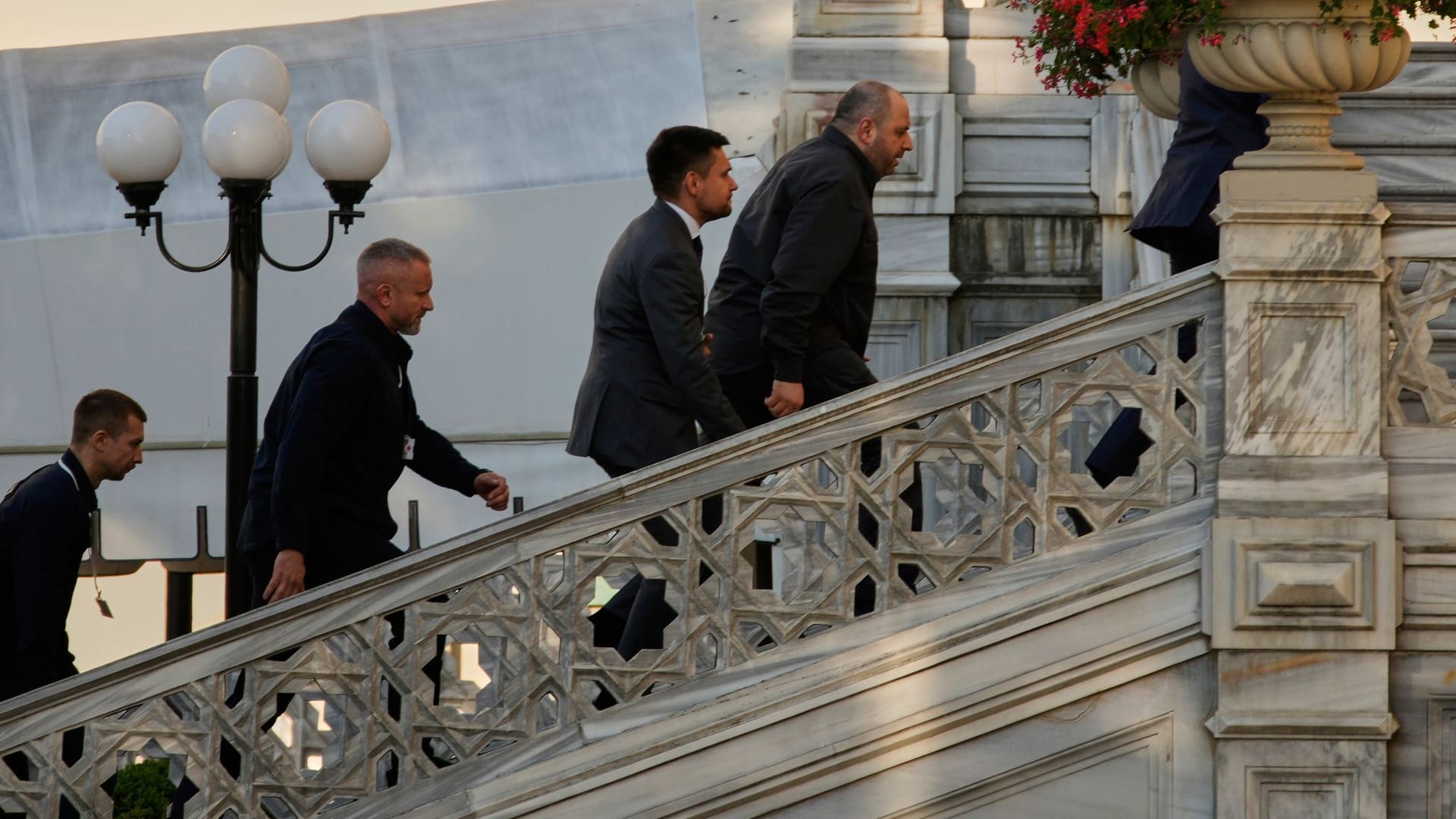 Gespräche zwischen Russland und Ukraine in Istanbul Gespräche zwischen Russland und Ukraine in Istanbul
