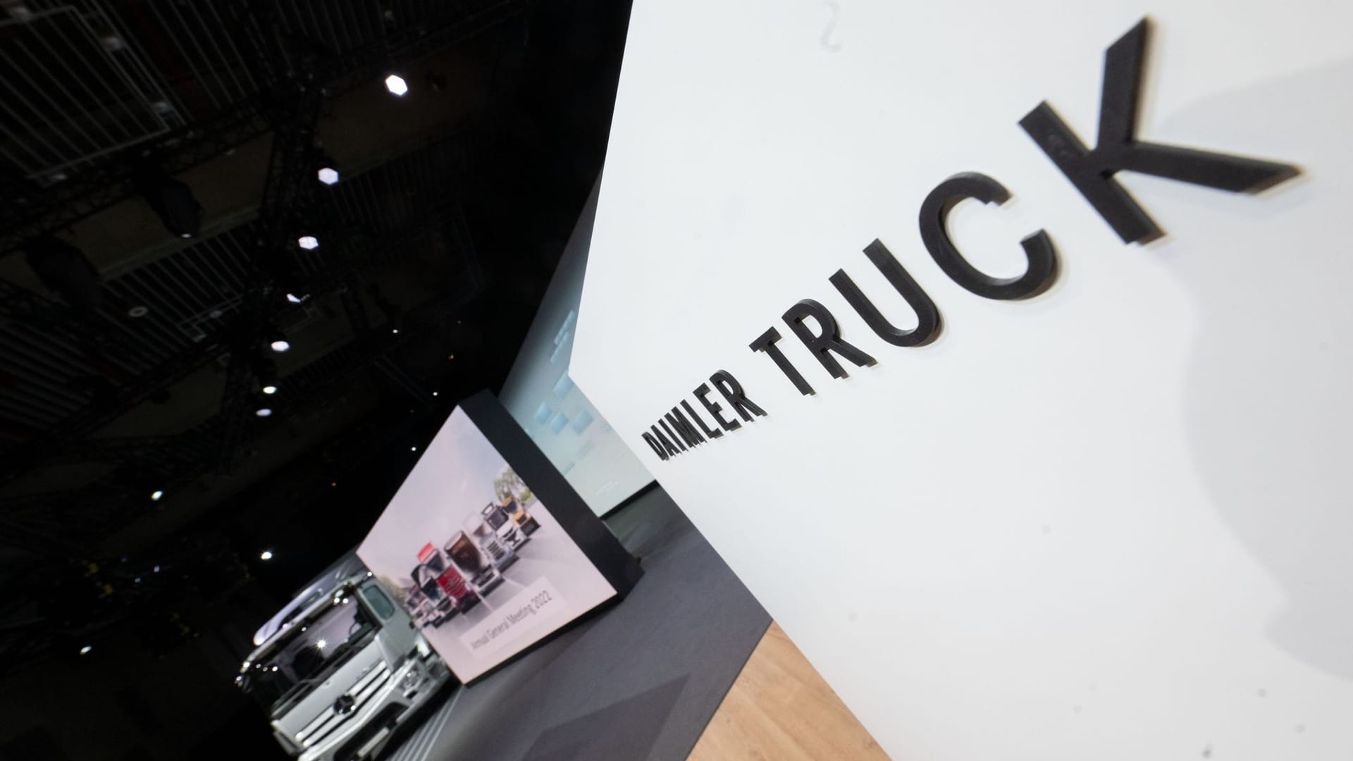 Daimler Truck Daimler Truck