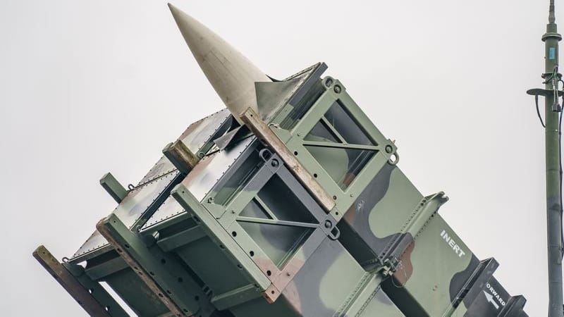 Ein gefechtsbereites Flugabwehrraketensystem vom Typ "Patriot".