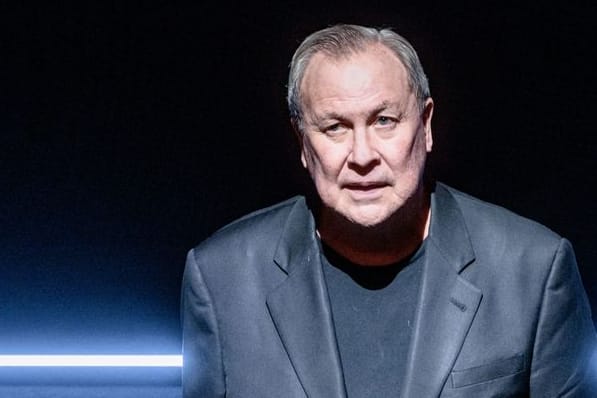 Robert Wilson: Der Regisseur ist tot.