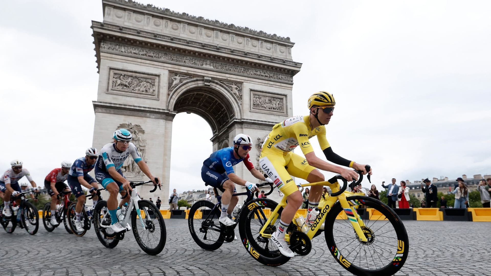 Tadej Pogacar: Der Slowene dominierte die Tour de France in diesem Jahr und feierte den Gesamtsieg.