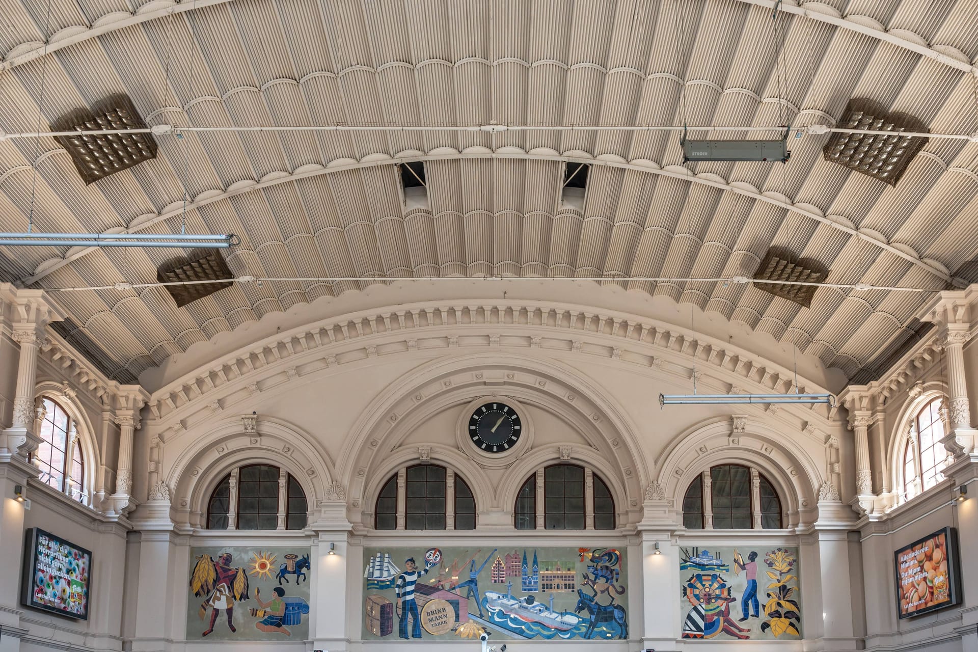 Der Bremer Hauptbahnhof (Symbolfoto): Hier wurde ein Mann kontrolliert, der sich zunächst nicht ausweisen konnte.