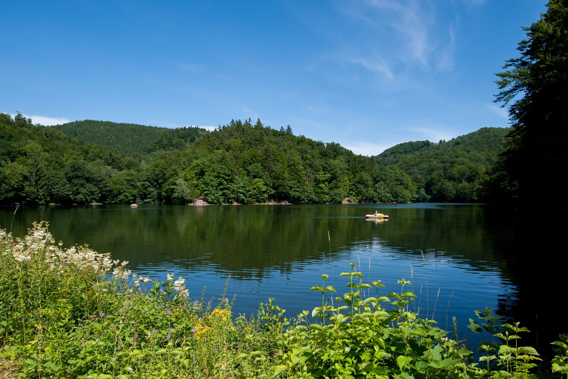 Der Wiesenbeker See: Das Gewässer verspricht Erholung und Abgeschiedenheit.