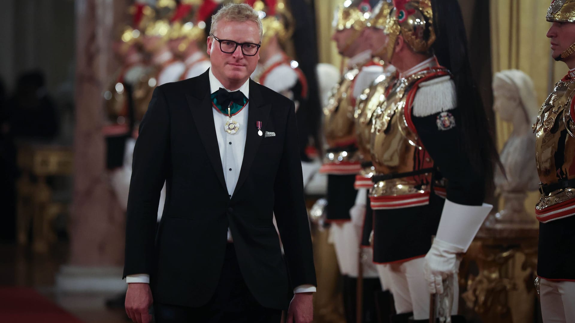 Tobyn Andreae: Er ist der Sprecher von König Charles III. und Königin Camilla.