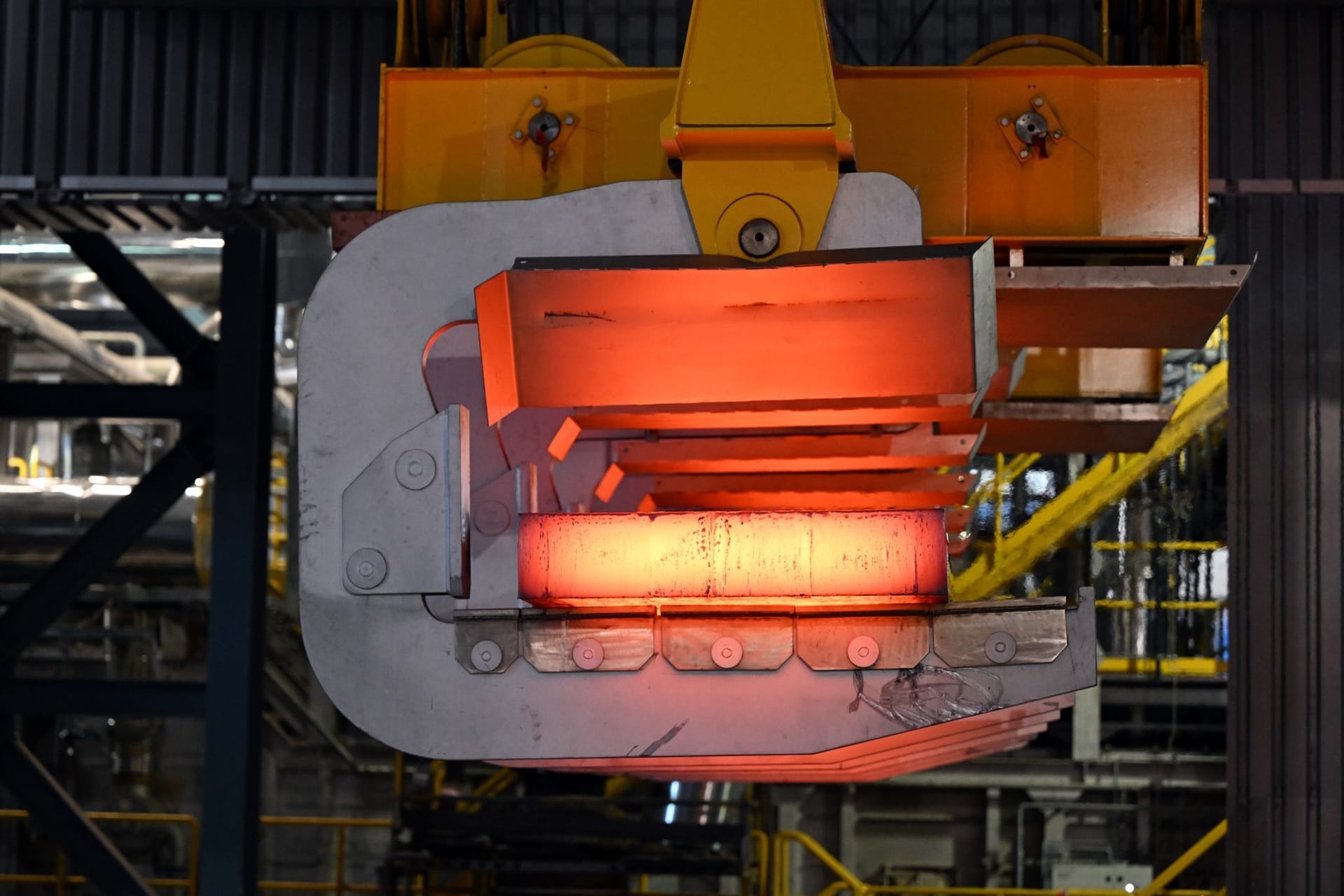 Thyssenkrupp nimmt 800 Millionen Euro-Anlage in Betrieb