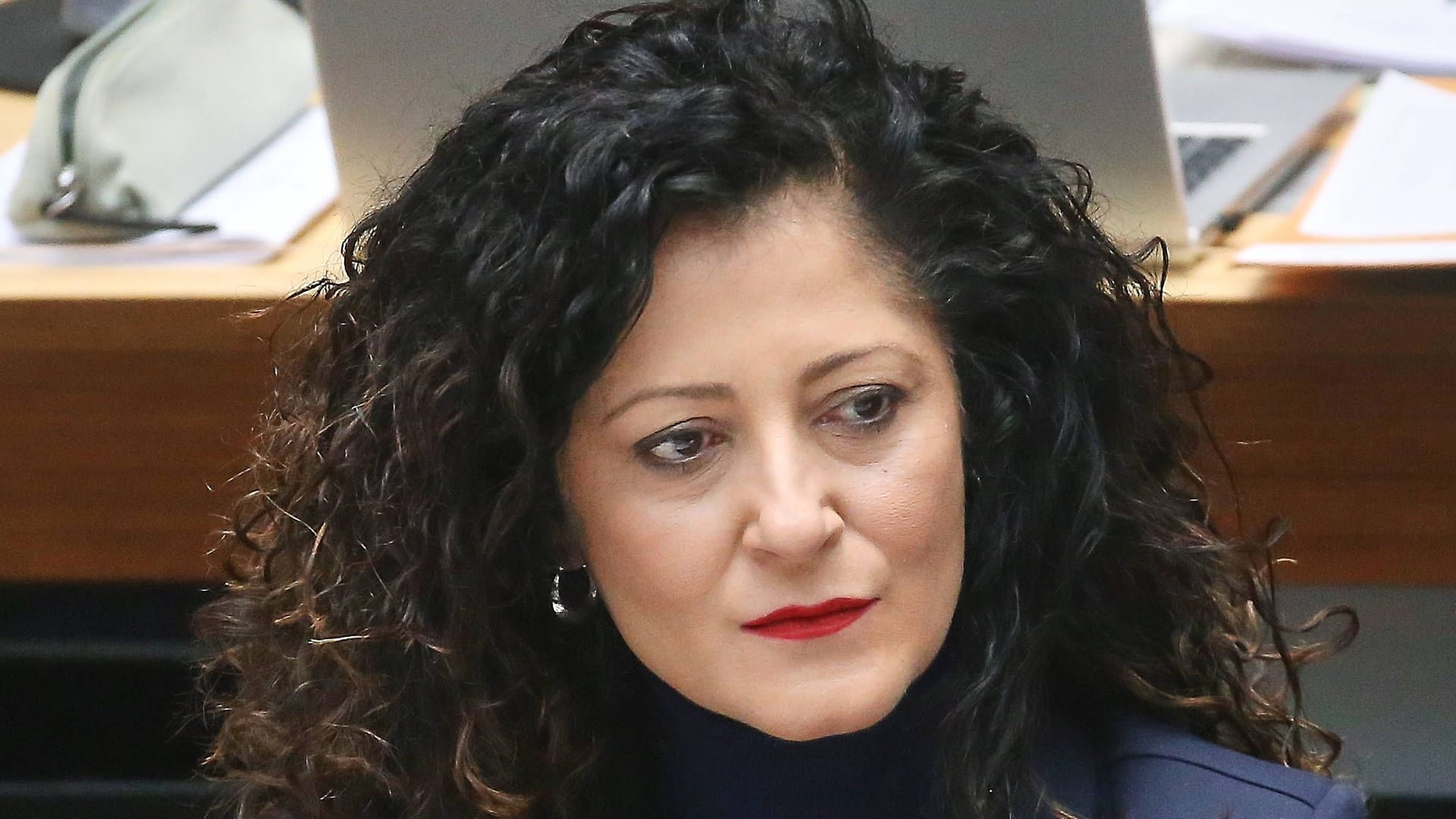 Cansel Kiziltepe (Archivbild): Das eigentliche Ziel der SPD-Arbeitssenatorin sind keine Strafzahlungen, sondern 2000 zusätzliche Ausbildungsplätze. Cansel Kiziltepe (Archivbild): Das eigentliche Ziel der SPD-Arbeitssenatorin sind keine Strafzahlungen, sondern 2000 zusätzliche Ausbildungsplätze.