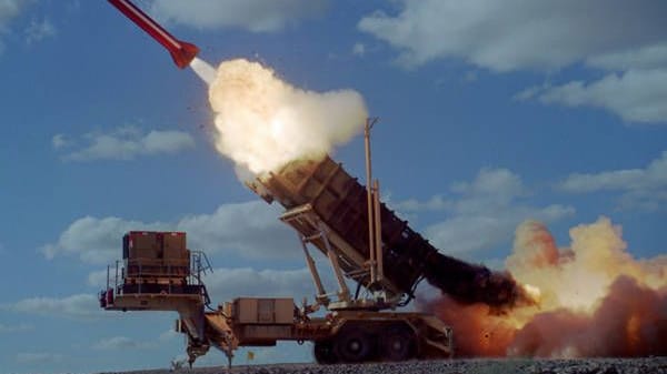 Eine Patriot-Rakete beim Start (Symbolbild): Deutschland hat angekündigt zwei weitere Systeme für die Ukraine beschaffen zu wollen.