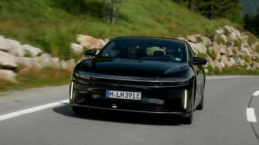 Fahrt durch die Alpen: Ein Lucid Air hat einen Reichweitenrekord aufgestellt. Fahrt durch die Alpen: Ein Lucid Air hat einen Reichweitenrekord aufgestellt.