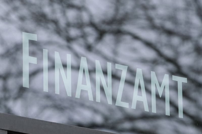 Zur Abgabe einer Steuererklärung verpflichtet? Dann kann das Finanzamt bei Fristversäumnis einen Verspätungszuschlag erheben.