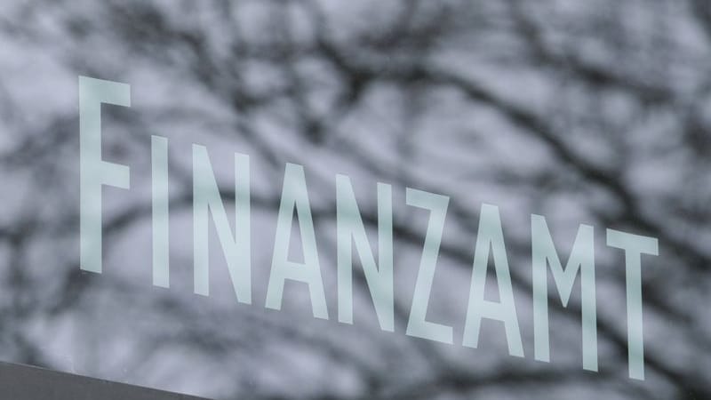 Zur Abgabe einer Steuererklärung verpflichtet? Dann kann das Finanzamt bei Fristversäumnis einen Verspätungszuschlag erheben.