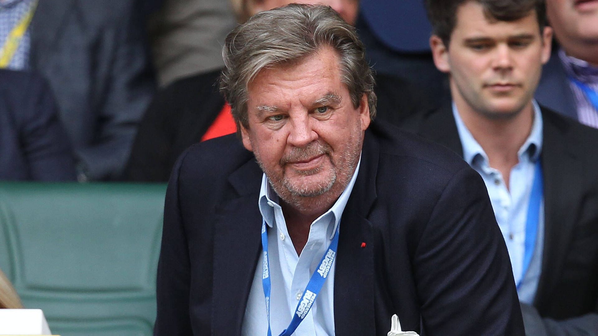 Der afrikanische Milliardär Johann Rupert bei einem Rugbyspiel im britischen Twickenham (Archivbild).