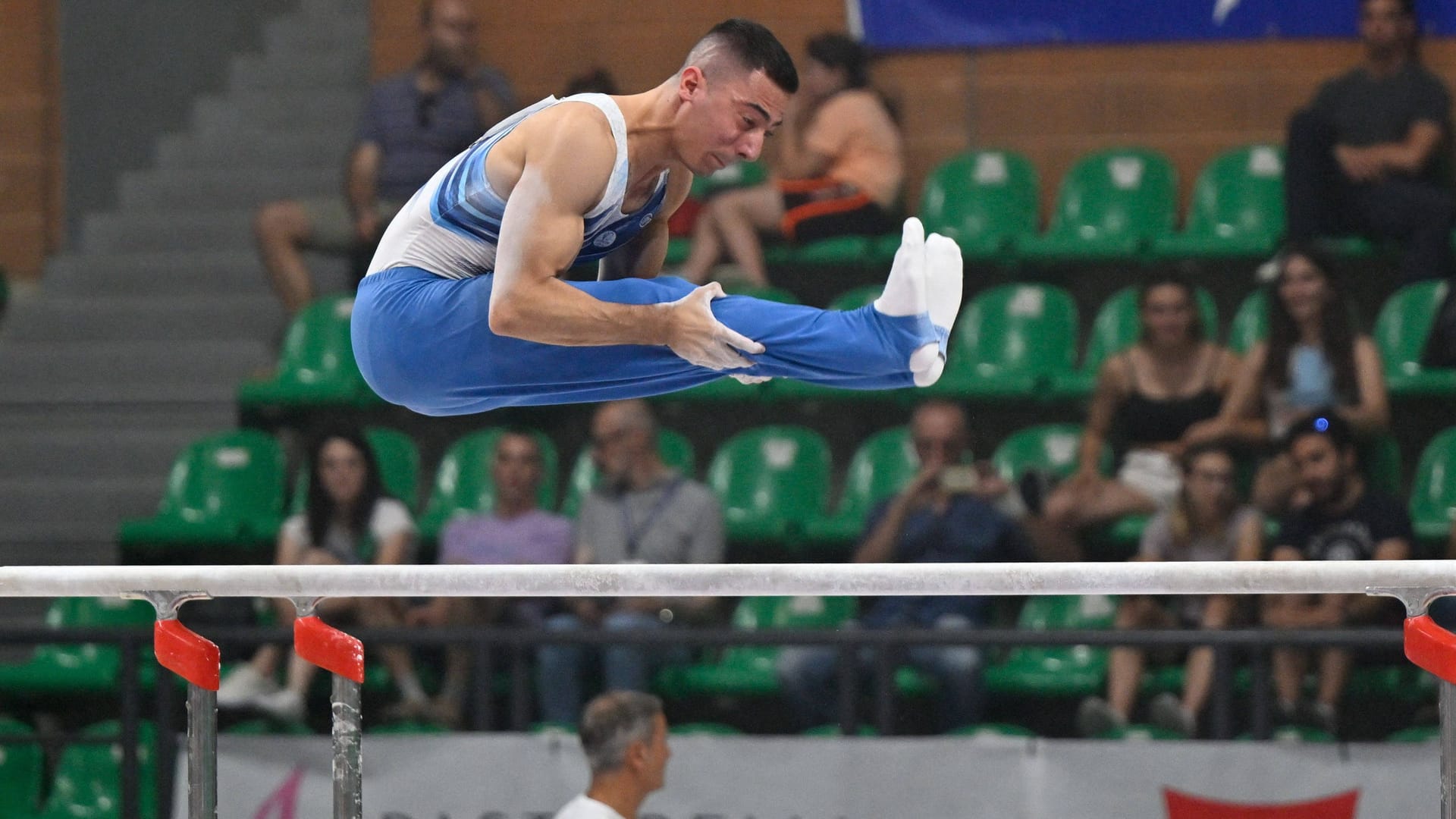 Lorenzo Bonicelli bei einem Wettkampf im Juli 2024: Nun hat sich der Italiener schwer verletzt.