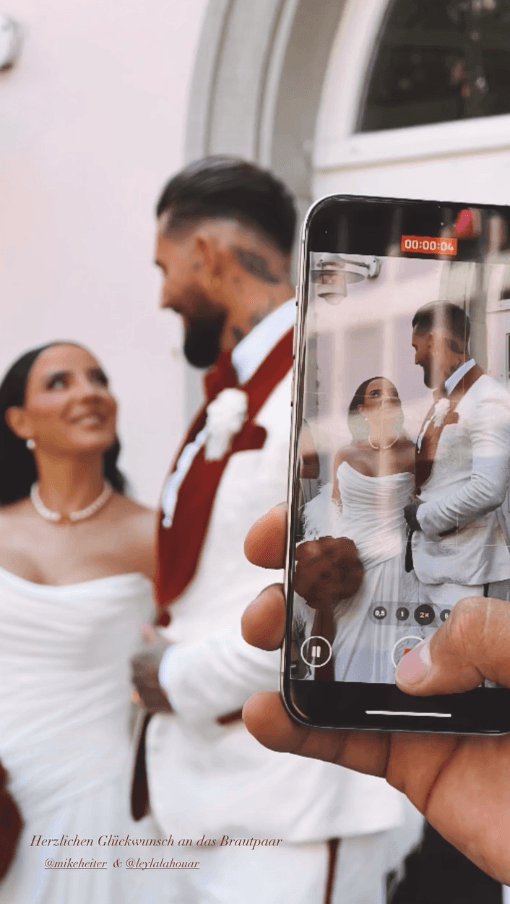 Leyla Lahouar und Mike Heiter nach ihrer standesamtlichen Hochzeit in Heidelberg.