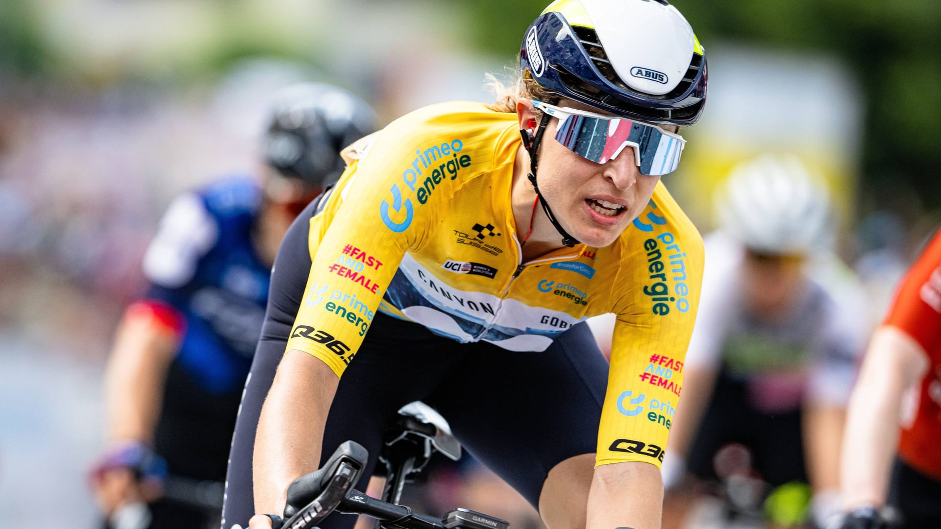 Marlen Reusser: Sie trug beim Giro d'Italia auch das Maglia Rosa.