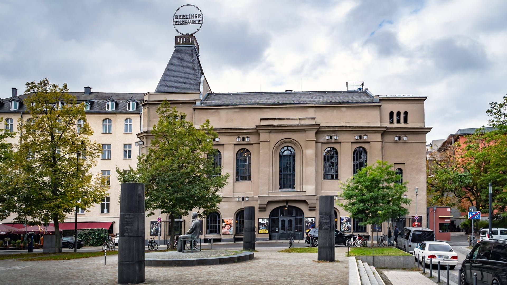 Das "Theater am Schiffbauerdamm" (Archivbild): Die Zukunft des Theaters steht auf der Kippe.