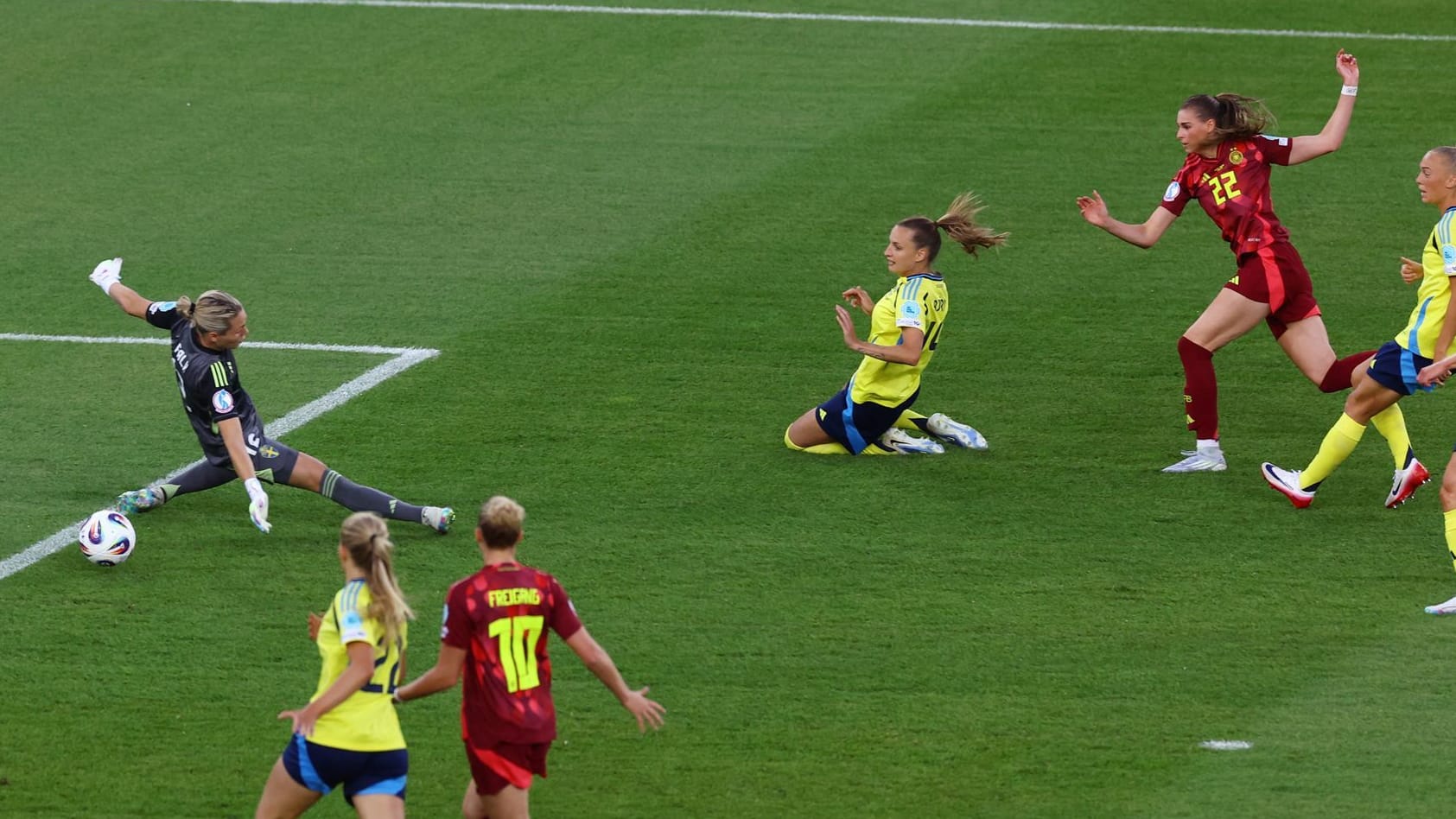 SOCCER-EURO-SWE-GER/REPORT