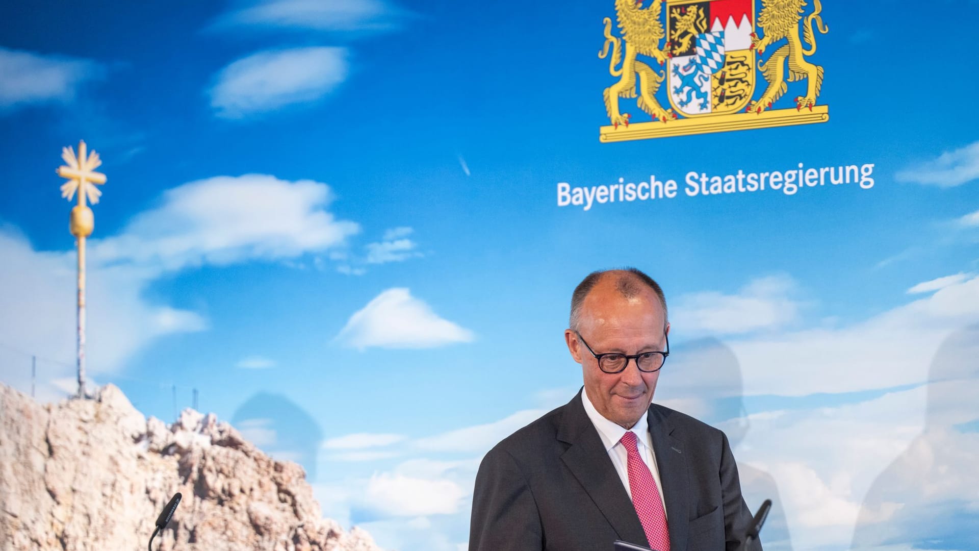 Bayerisches Kabinett tagt mit Bundeskanzler Merz Bayerisches Kabinett tagt mit Bundeskanzler Merz