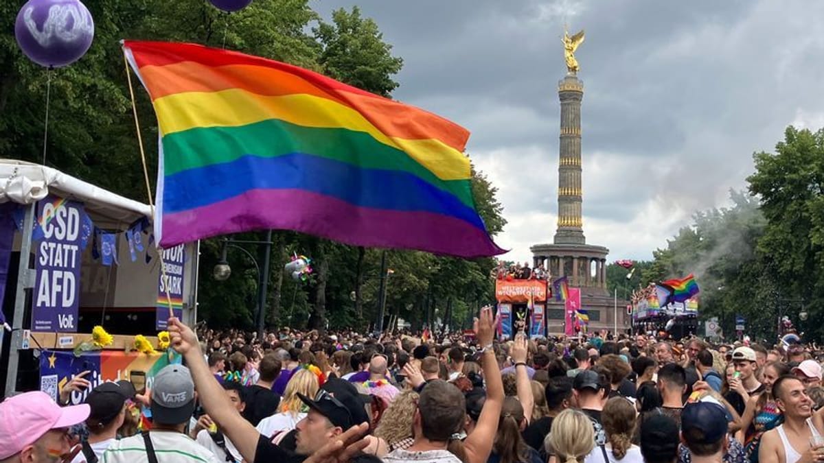 Berlin obeležil Christopher Street Day s poudarkom na raznolikosti