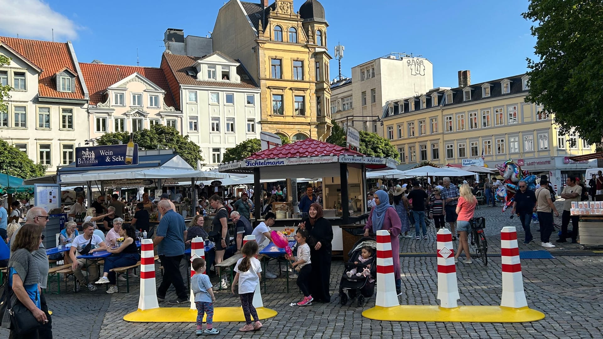 Weinmarkt auf dem Kohlmarkt: In Braunschweig gibt es auch 2025 einige Weinfeste. Weinmarkt auf dem Kohlmarkt: In Braunschweig gibt es auch 2025 einige Weinfeste.