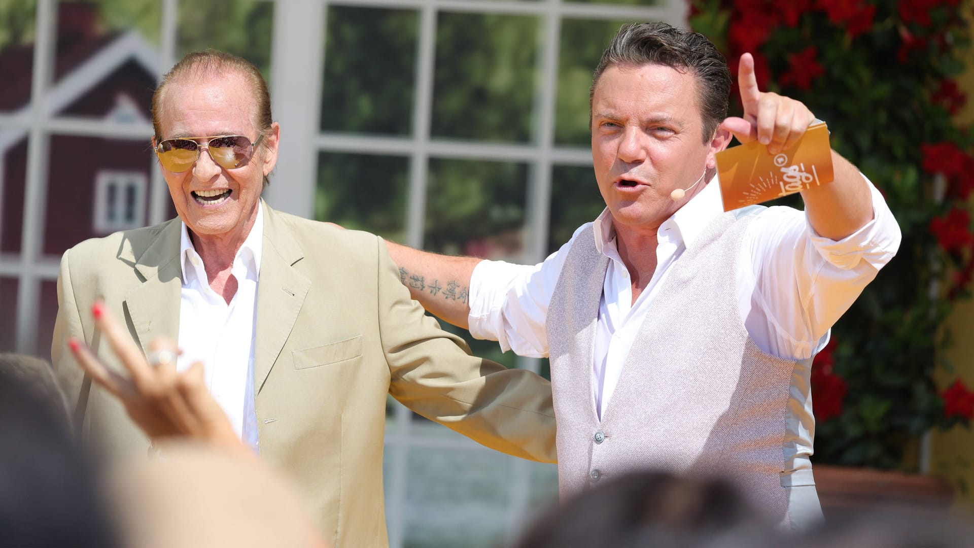 Michael Holm und Stefan Mross: Die beiden Musikstars zusammen bei "Immer wieder sonntags" am 13. Juli 2025.