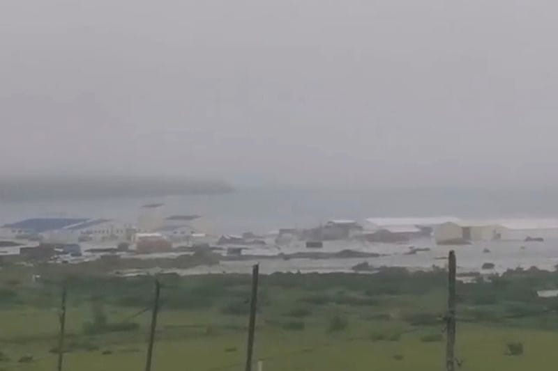 Dieses Video-Standbild des Geophysikalischen Dienstes der Russischen Akademie der Wissenschaften zeigt die Folgen des Tsunamis.