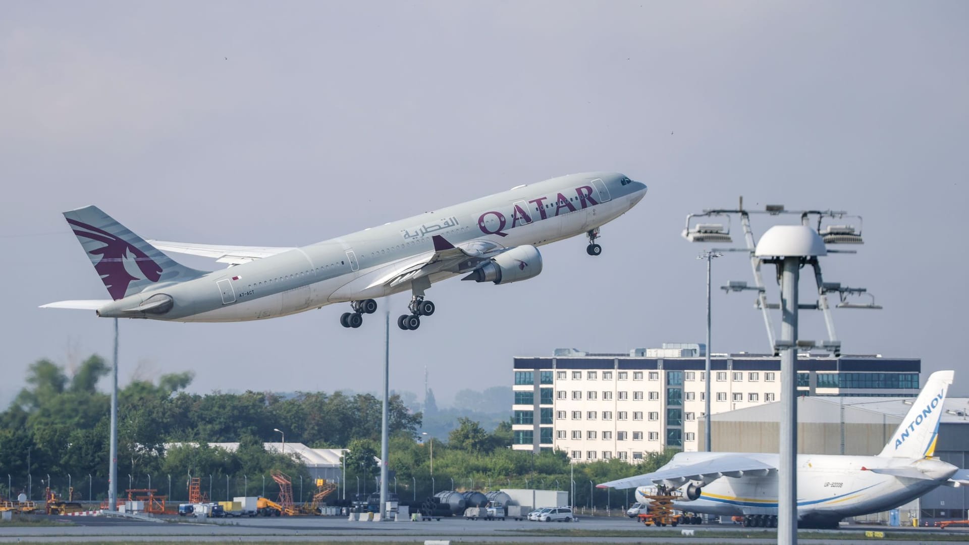 Abschiebeflug ab Flughafen Leipzig