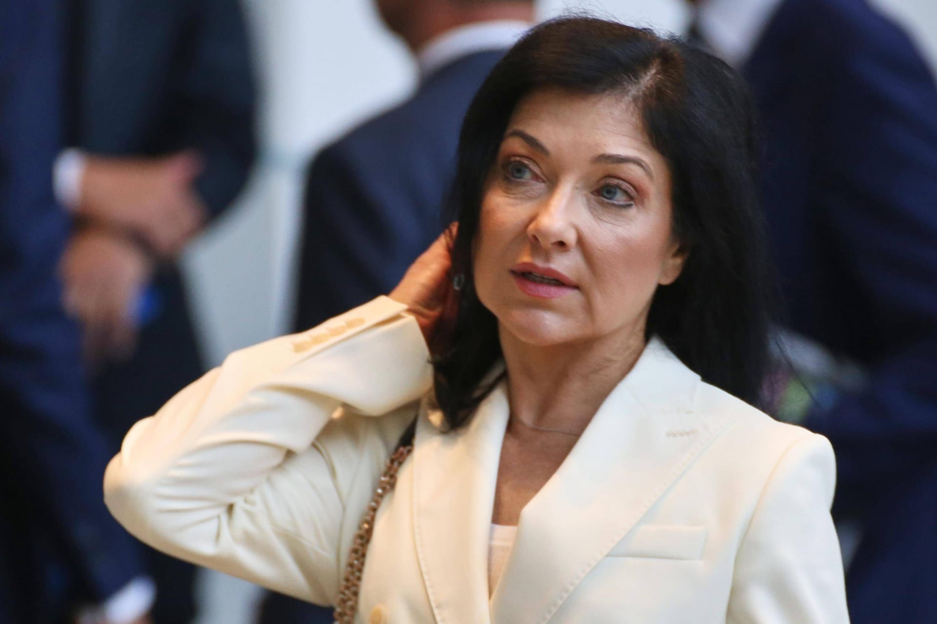 Katherina Reiche (CDU): Die Bundesministerin für Wirtschaft und Energie fordert von den Deutschen "mehr und längere" Arbeit. Katherina Reiche (CDU): Die Bundesministerin für Wirtschaft und Energie fordert von den Deutschen "mehr und längere" Arbeit.
