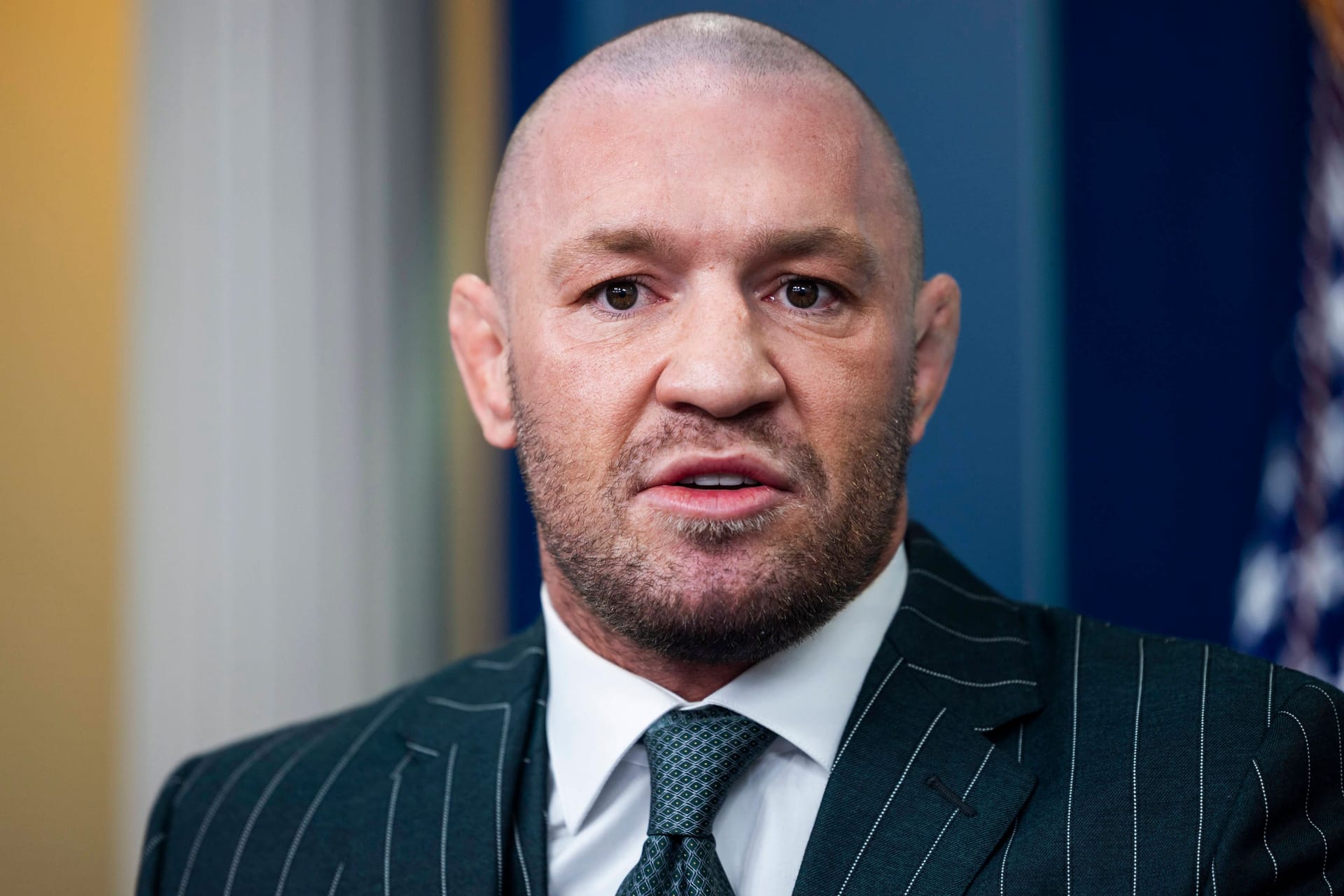 Conor McGregor beim Termin im Weißen Haus im März 2025: Der MMA-Kämpfer erregt mit kontroversen Aussagen immer wieder Aufsehen.