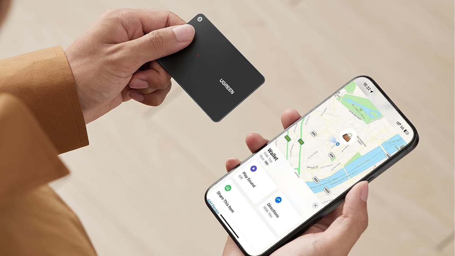 Amazon-Angebot: Der Tracker von Ugreen ist so schmal wie eine Kreditkarte.