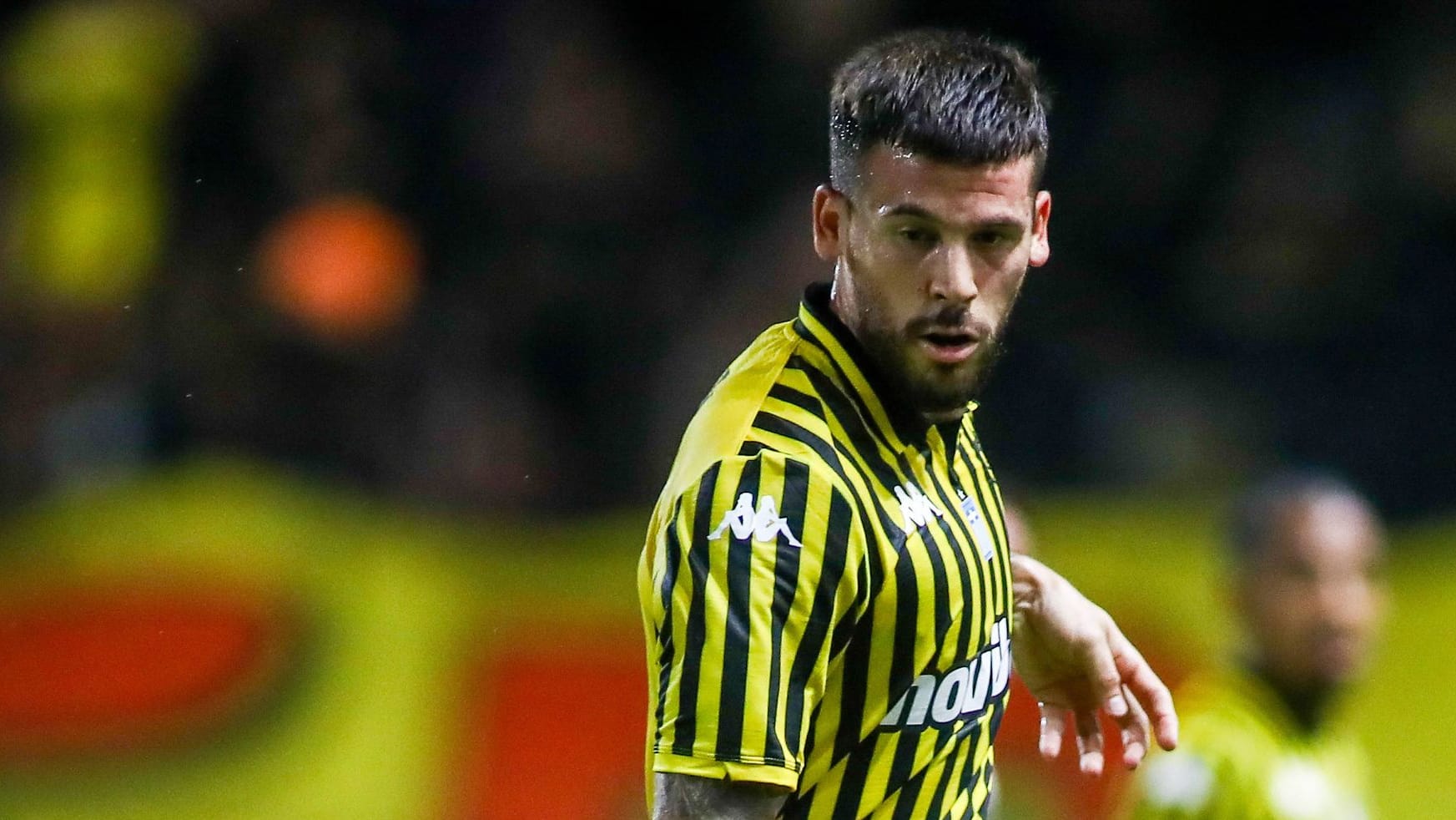 Carles Pérez: Der Fußballer ist aktuell in Griechenland aktiv.