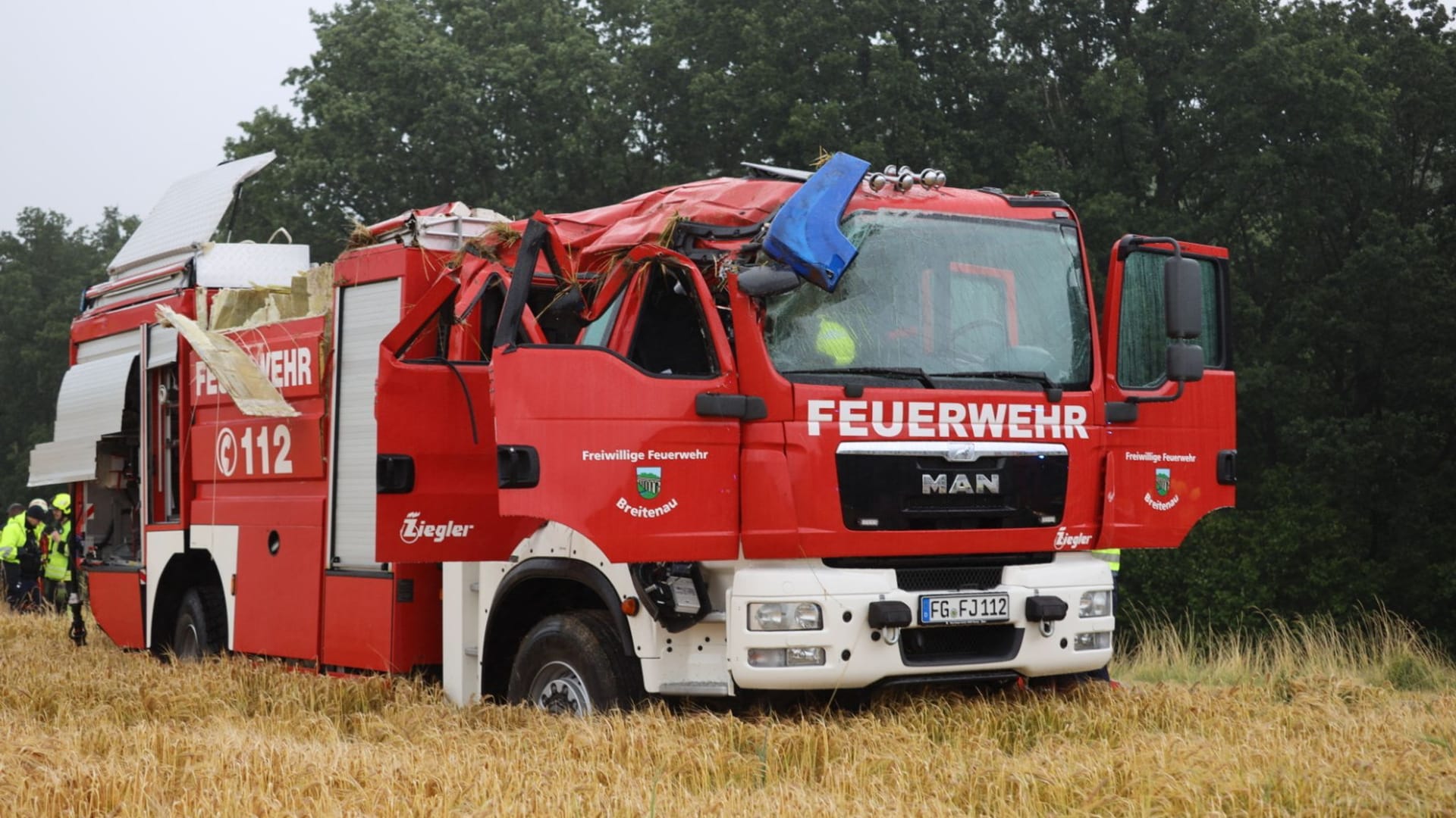 Feuerwehrfahrzeug in Sachsen verunglückt