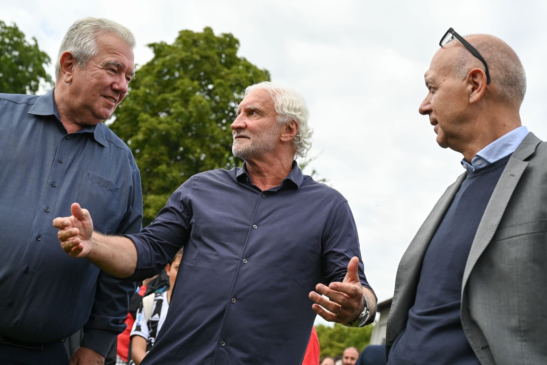 Peter Frymuth (l)