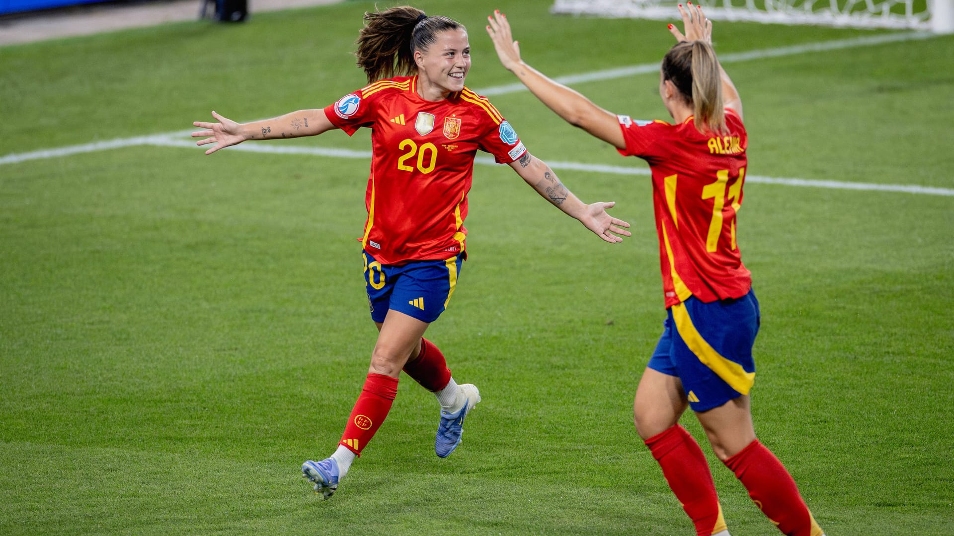 Die Entscheidung: Spaniens Claudia Pina feiert ihren Treffer zum 2:0.