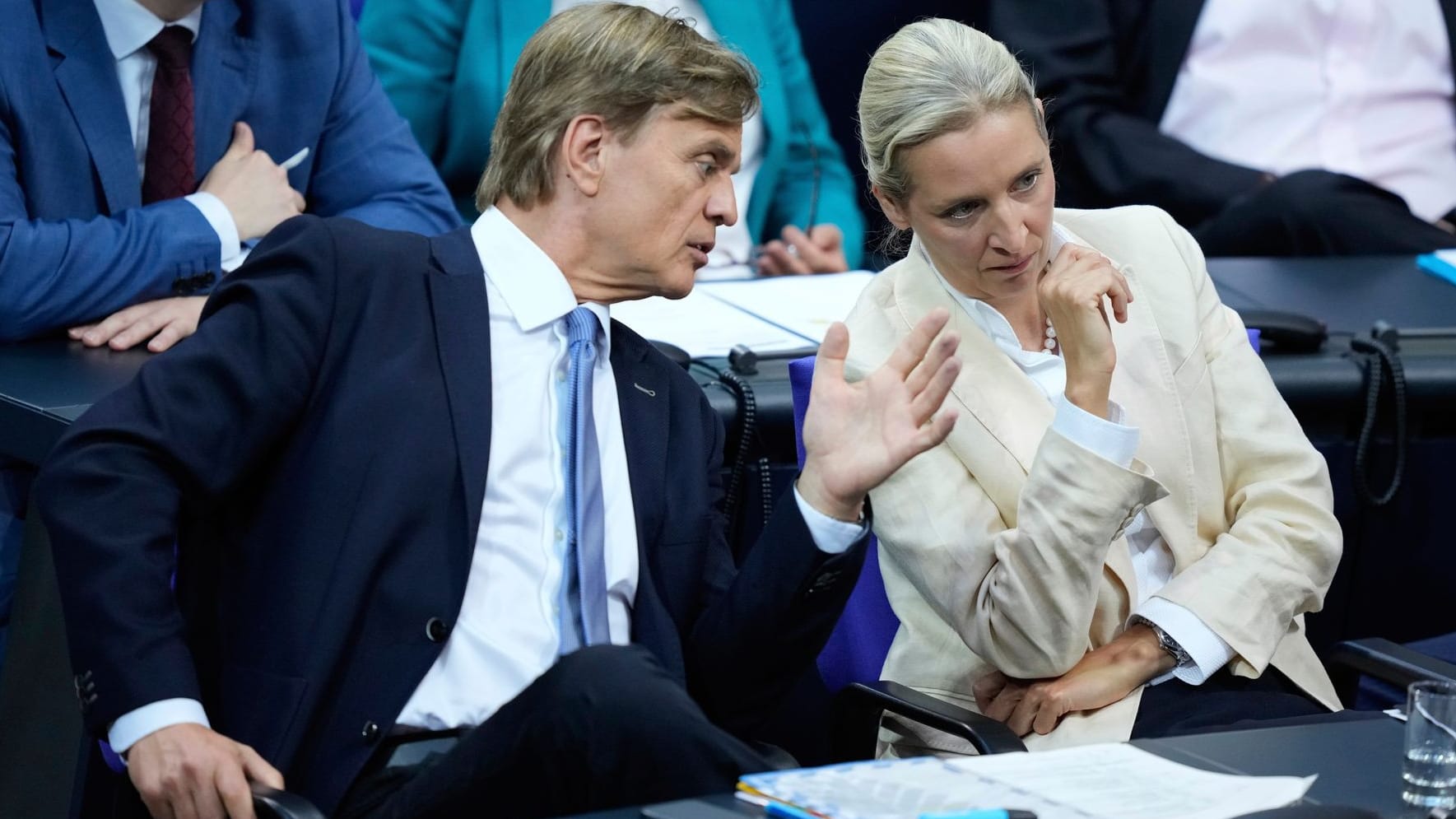Alice Weidel mit Tino Chrupalla: Die AfD muss die Verbalattacken der anderen Parteien parieren.
