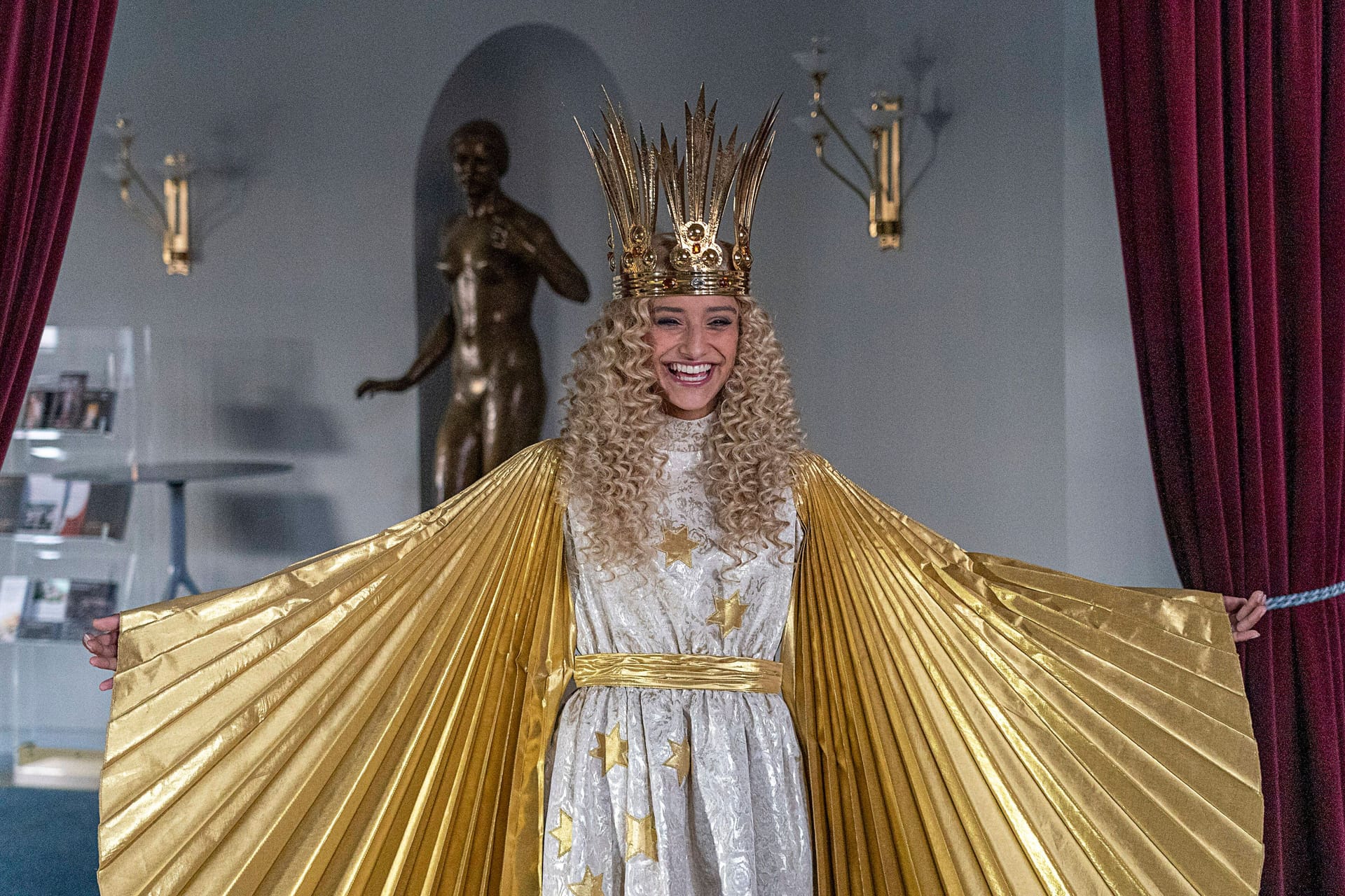 Das ehemalige Christkind Benigna Munsi (Archivbild): Alle zwei Jahre sucht Nürnberg ein neues Christkind.